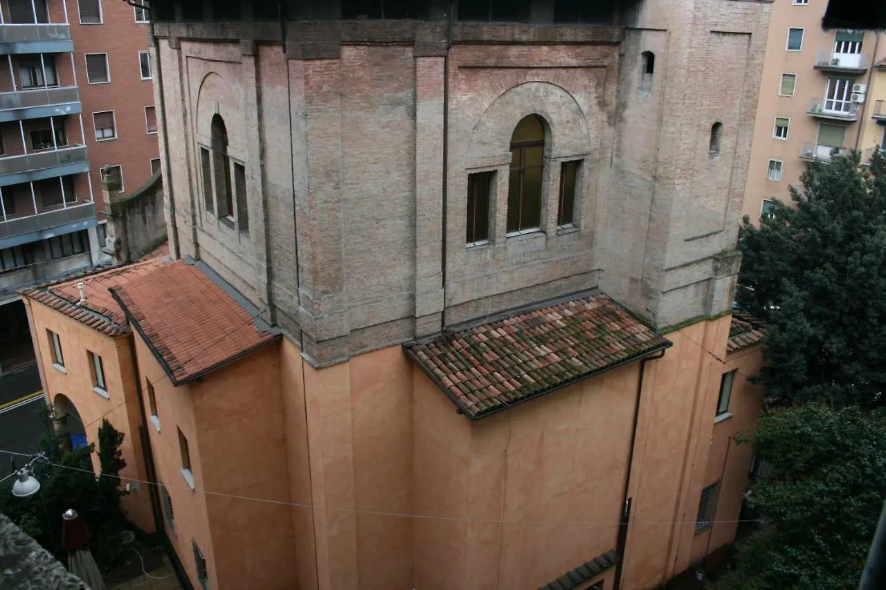 Appartamento 2 Torri Bologna 0*,  Italy
