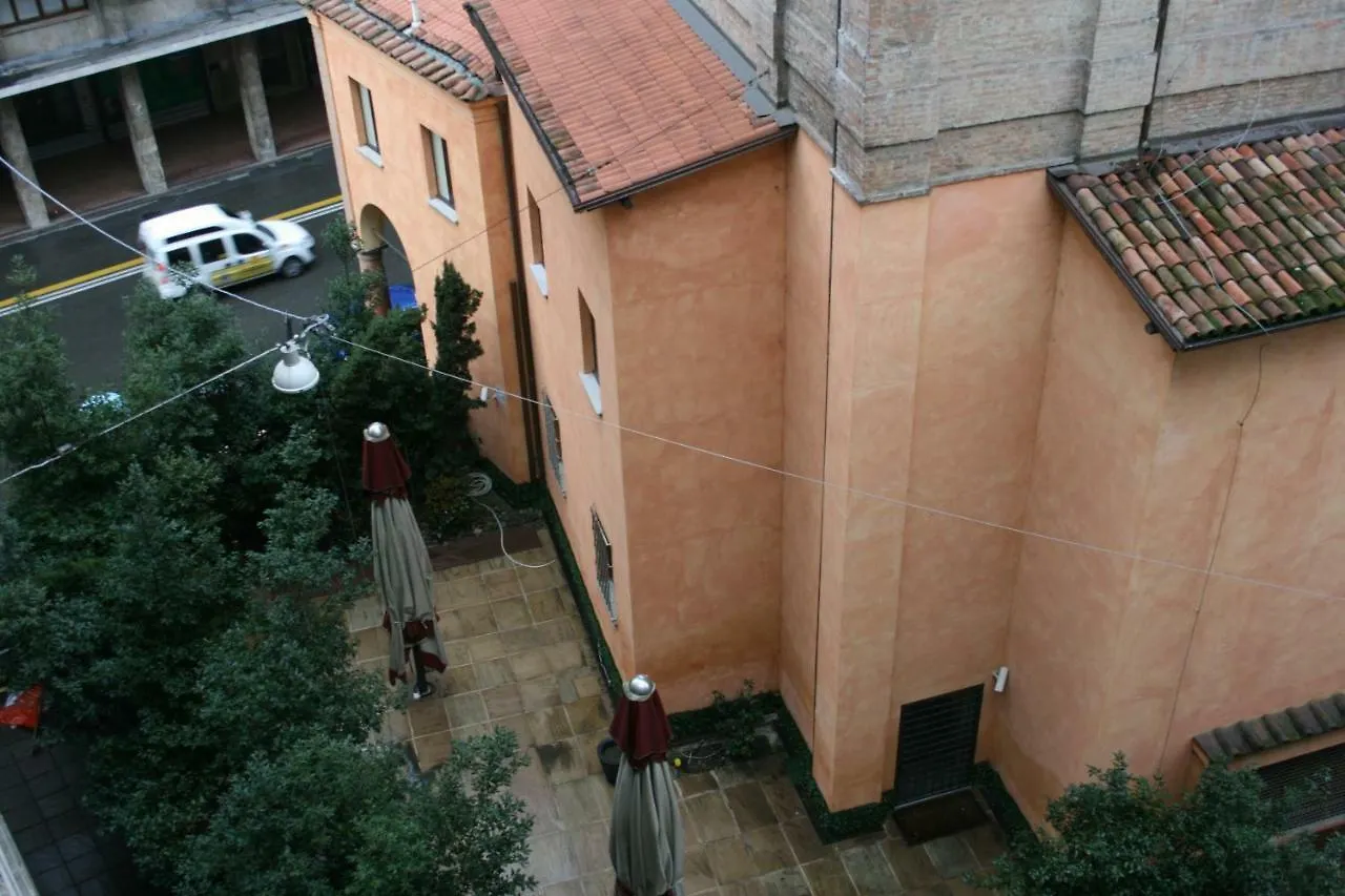 Apartment Appartamento 2 Torri Bologna Italy