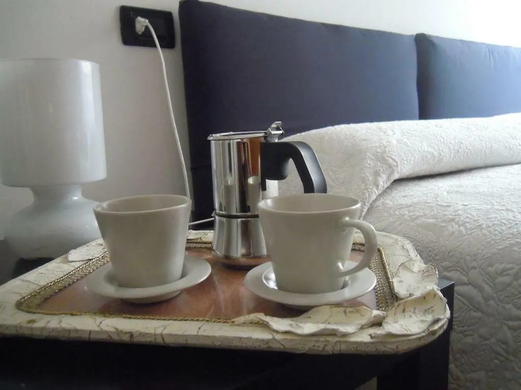 Apartment Appartamento 2 Torri Bologna Italy