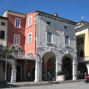 Palazzo Del Provveditore T02294 Apartment Desenzano del Garda